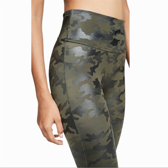 SPANX Pants - Spanx Women's Faux Leather Camo Leggings Camouflage High-Waisted Leggings Medium